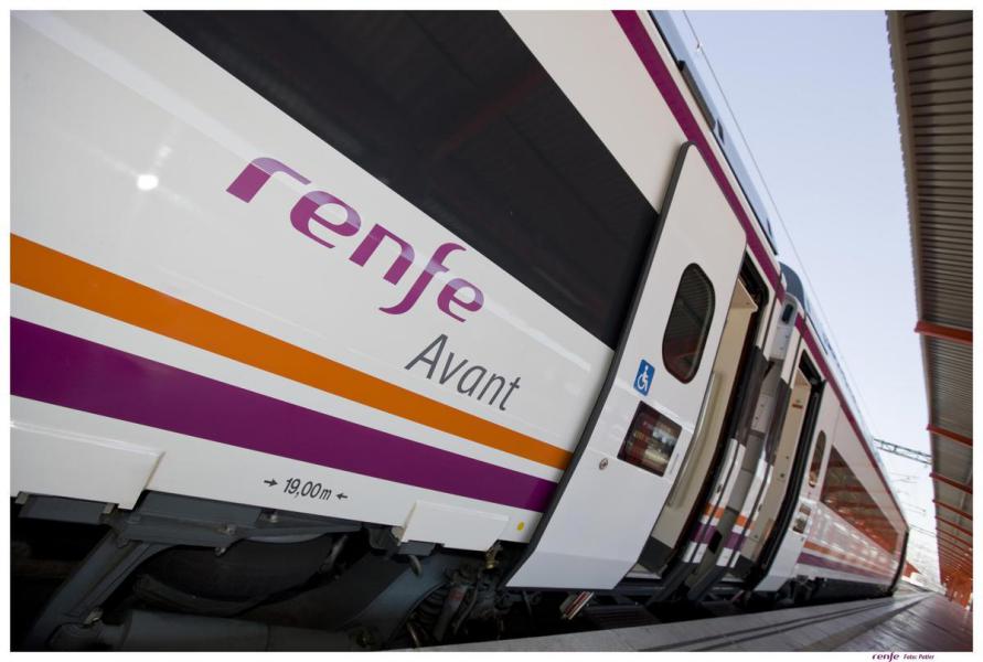 Una experiencia navideña única con RENFE: ofertas especiales para viajar a Barcelona