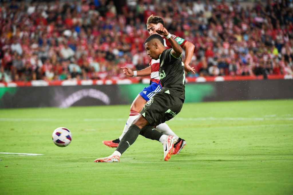 A Deco le gusta el perfil de Savinho