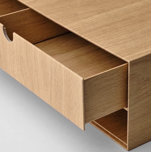 Estilo atemporal con efecto roble