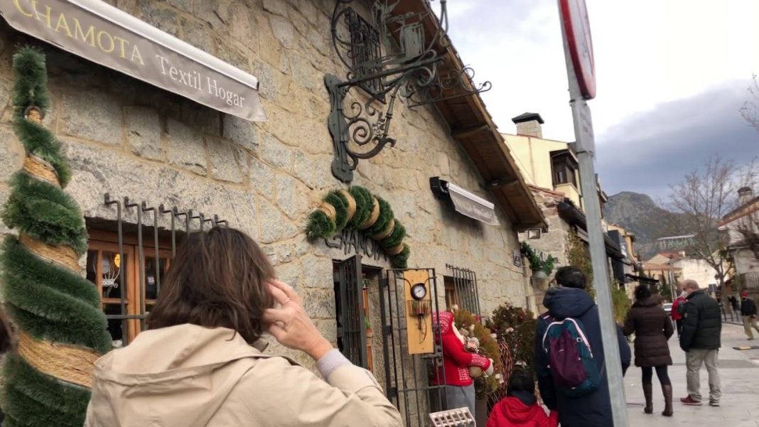 Descubre la belleza de Navacerrada: Un viaje escénico a 52 kilómetros de Madrid