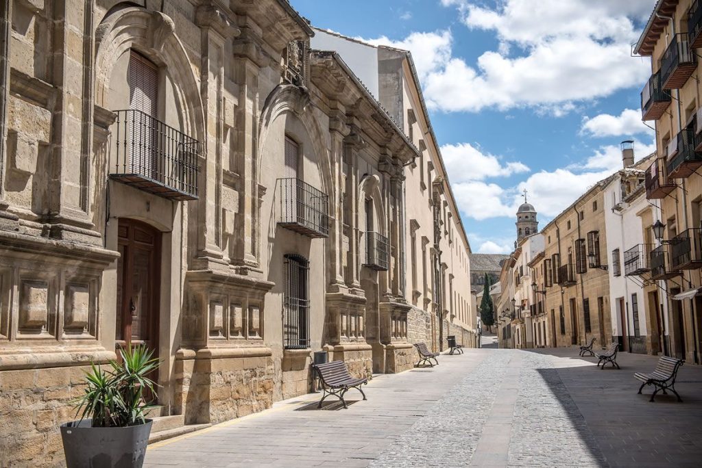 Descubriendo Baeza: Un pueblito andaluz en el corazón de Jaén