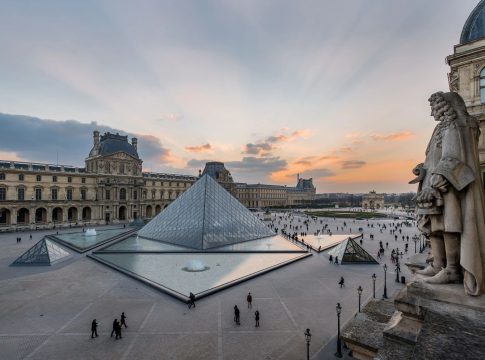 El Louvre de París, el museo más visitado del planeta El Louvre de París, el museo más visitado del planeta
