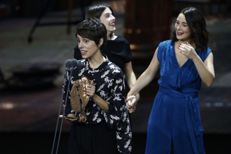 '20.000 especies de abejas' y 'La Mesías' triunfan en unos Premios Forqué con un emotivo homenaje a Concha Velasco