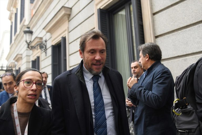 Clamor contra la gestión de Raquel Sánchez y Óscar Puente en Cercanías