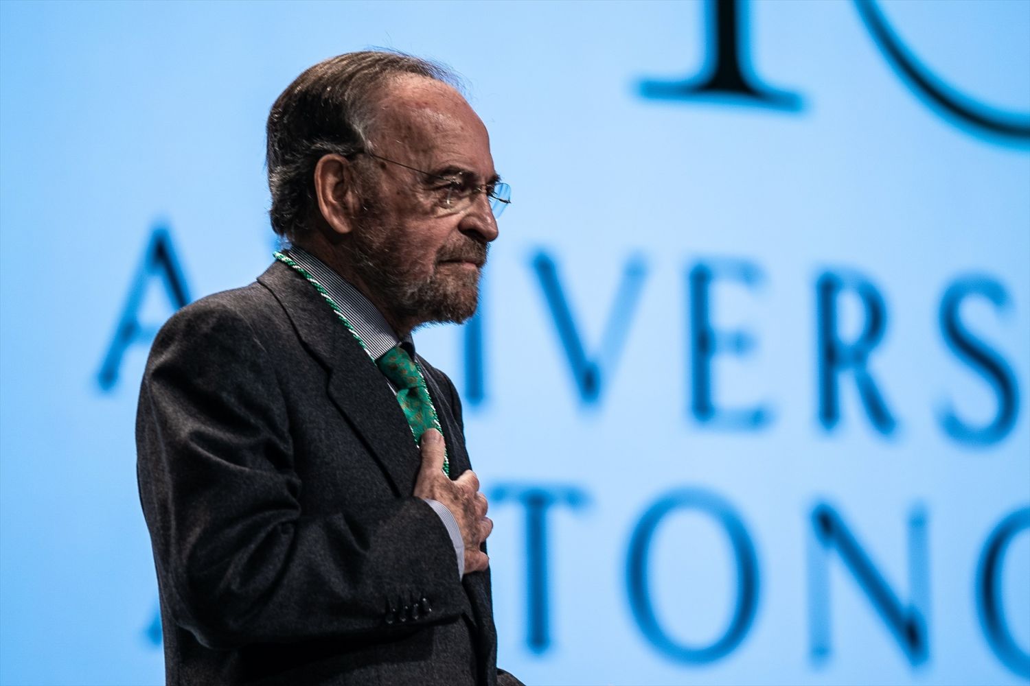 Antonio Burgos, premio a la Trayectoria Profesional en la 38ª edición de los Andalucía de Periodismo. Antonio Burgos, premio a la Trayectoria Profesional en la 38ª edición de los Andalucía de Periodismo.