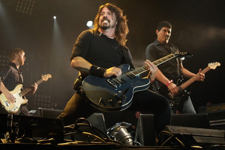 De Rauw Alejandro a los Foo Fighters: Los 10 mejores discos internacionales de 2023