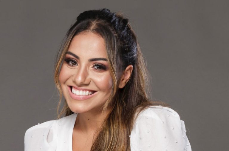 Gabriela Rocha alcanza la marca de 3.5 billones de visualizaciones en YouTube