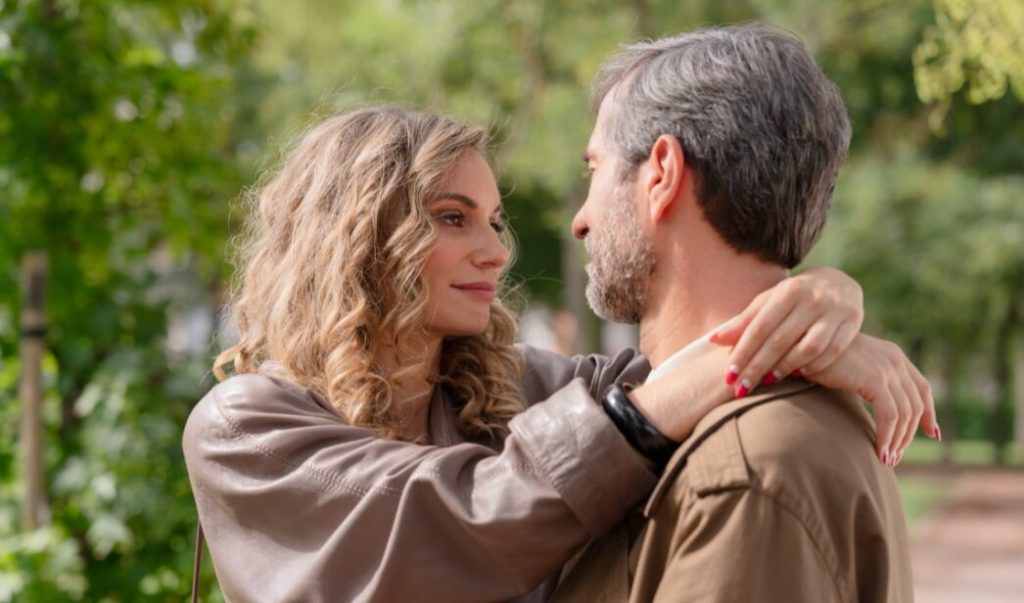 Sofía sorprende a Isidro con una propuesta que no esperaba en este avance de ‘Amar es para siempre’ en Antena 3