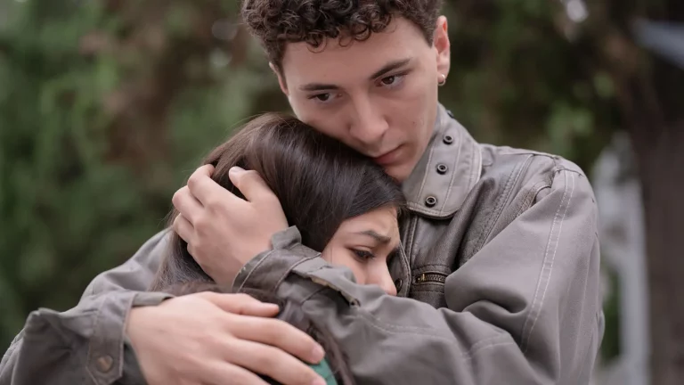 Amar es para siempre: la huida desesperada de Malena y Curro