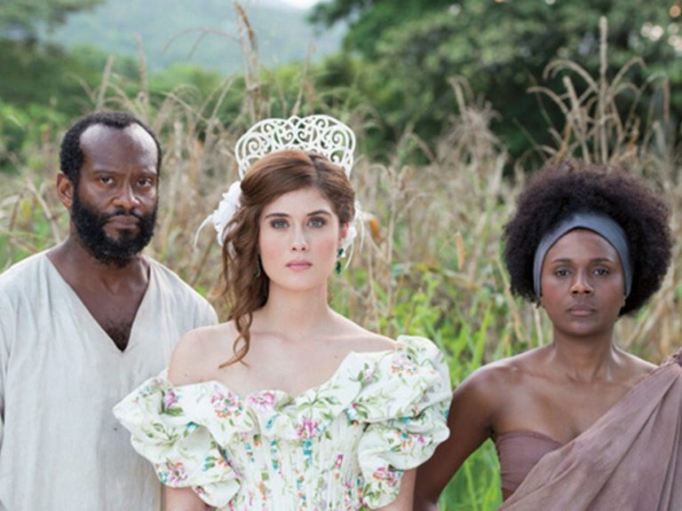 Descubre las nuevas telenovelas de Netflix que te mantendrán pegado a la pantalla durante el puente de diciembre