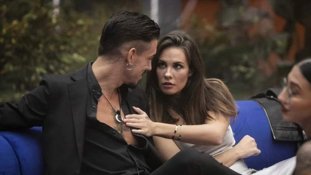 Esto es lo que Jessica Bueno no quiere que Luitingo sepa a toda costa en este último drama de GH VIP 8 17 Esto es lo que Jessica Bueno no quiere que Luitingo sepa a toda costa en este último drama de GH VIP 8