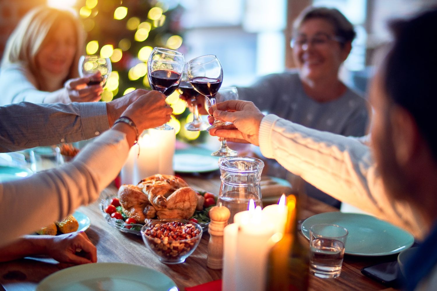 No discutas con la familia en Nochevieja con estos consejos esenciales 3 ACOMODO DE ESPACIOS Y AMBIENTES