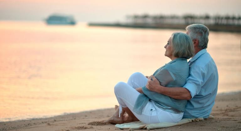 Olvídate de Imserso. Éstos son los chollazos con pensión completa que ofrece Carrefour viajes