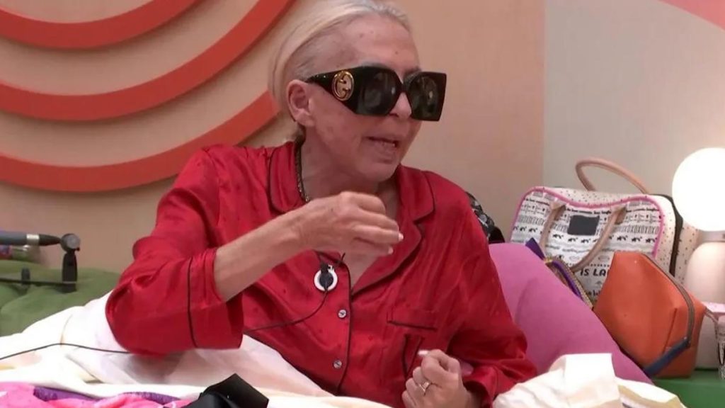 Estas fueron las rotundas acciones que tomaron en GH VIP 8 después del escándalo de Laura Bozzo 6 Estas fueron las rotundas acciones que tomaron en GH VIP 8 después del escándalo de Laura Bozzo