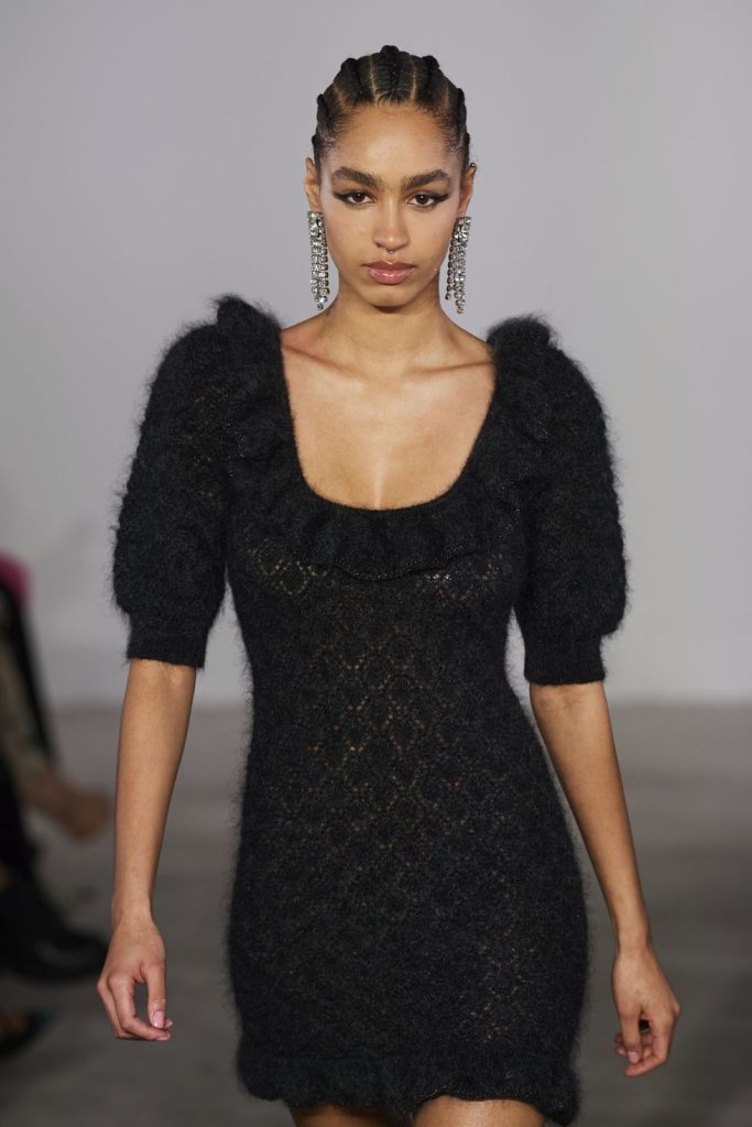 El atuendo tejido para la noche