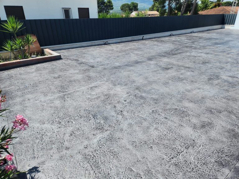 General Pavimentos revela las aplicaciones del hormigón impreso en la decoración de exteriores