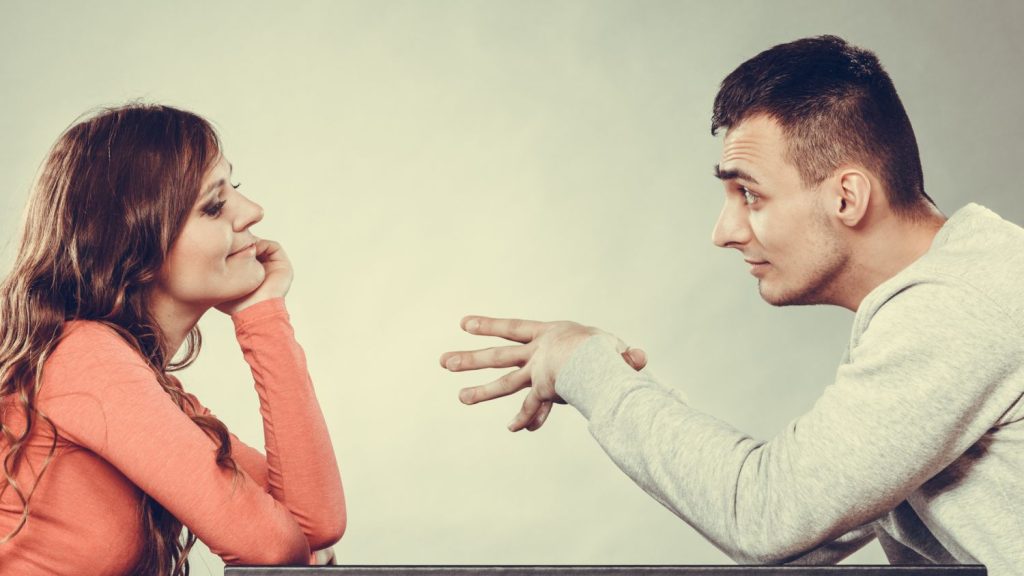 4 frases típicas que dice una pareja que ha dejado de quererte 2 FRASE 3: "NO ERES TÚ, SOY YO"