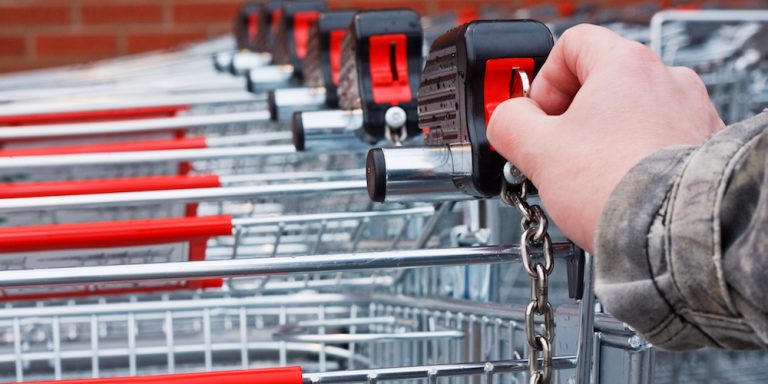 La nueva solución que dice adiós a las monedas para los carritos de supermercado