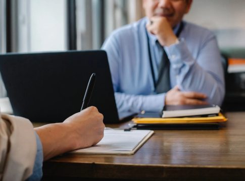 curriculum vitae Resumen 2023: lo que se debe y no se debe hacer en tu CV antes de iniciar un nuevo año