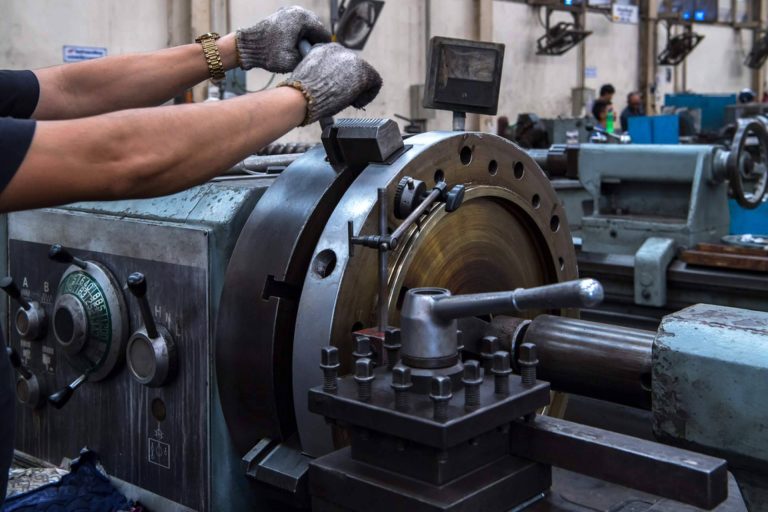 Maquinaria Industrial Mak Ocasión, expertos en maquinaria industrial de segunda mano