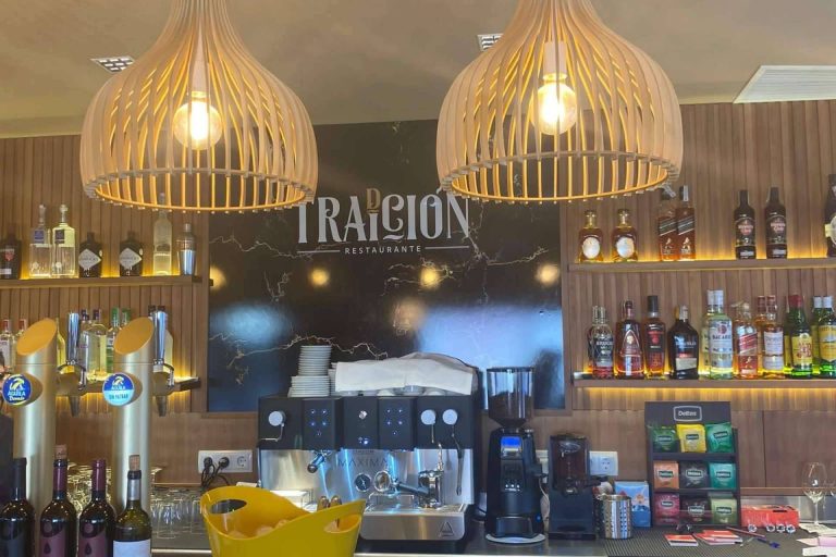 Gastronomía tradicional en un restaurante en Las Rozas, Madrid