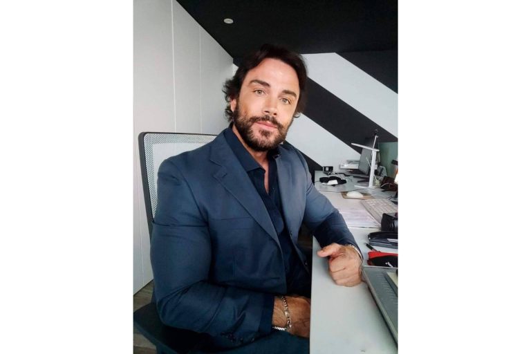 Tras los desafíos; la inspiradora trayectoria de un arquitecto de Madrid en el mundo de la arquitectura