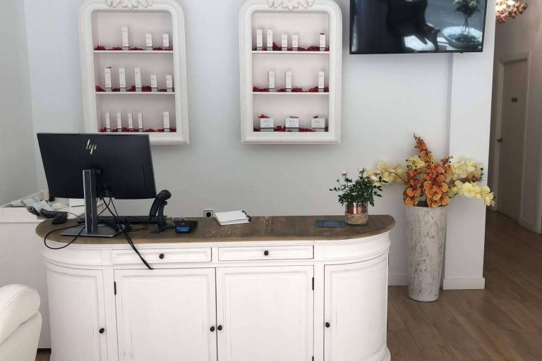 El centro de estética BELCHA BEAUTY CONCEPT ofrece una amplia variedad de tratamientos corporales