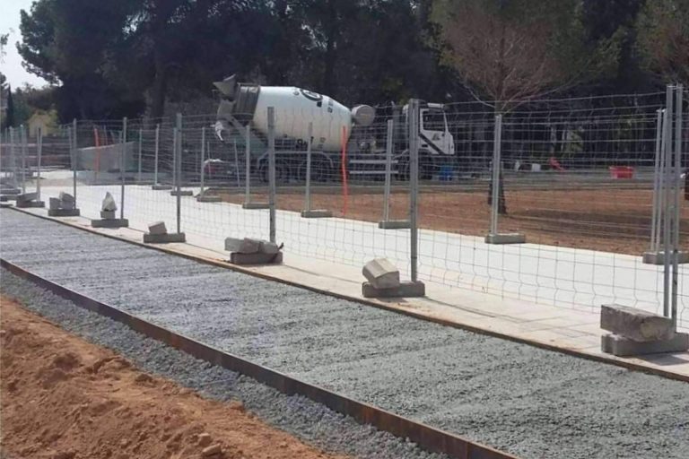 Bicisendas de hormigón y microfibras de vidrio AR