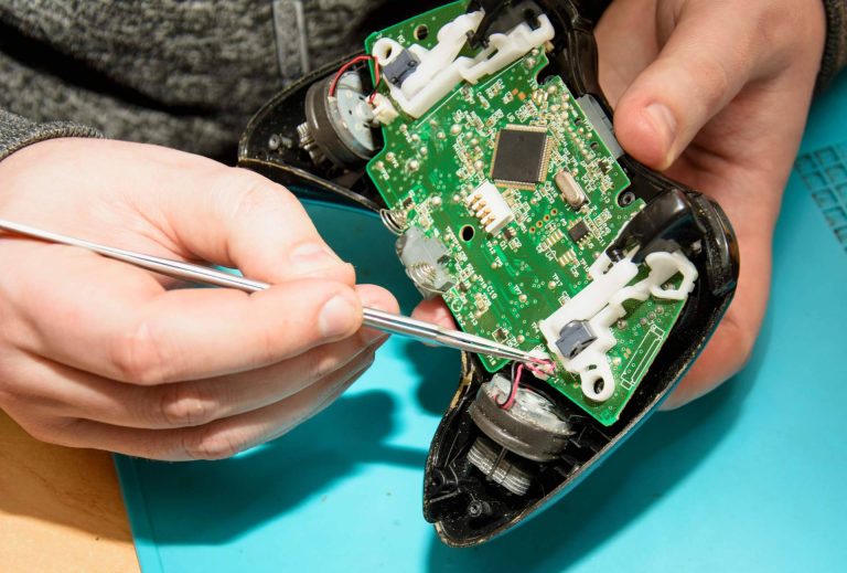 Mundo del Móvil, los expertos en reparación de consolas que devuelven la vida a estos dispositivos en un tiempo récord