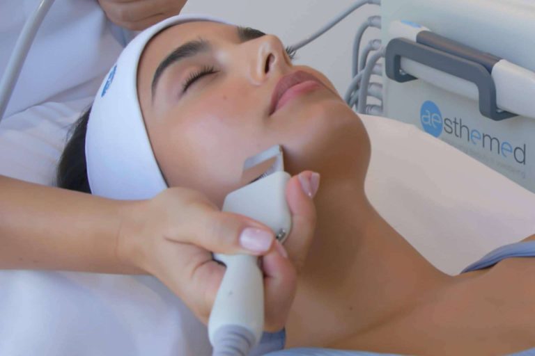 Aesthemed y el lanzamiento de dos nuevas máquinas para centros de estética y salones de belleza