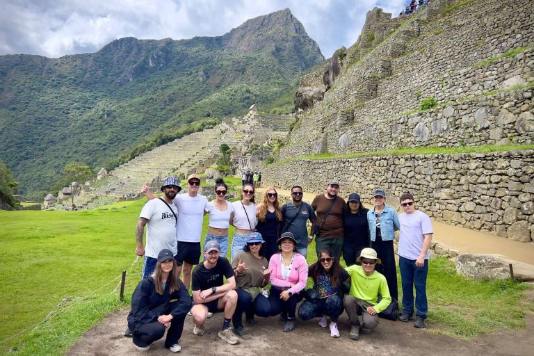 Sparrow Explorer ofrece tours con Machu Picchu tickets 2024 incluidos