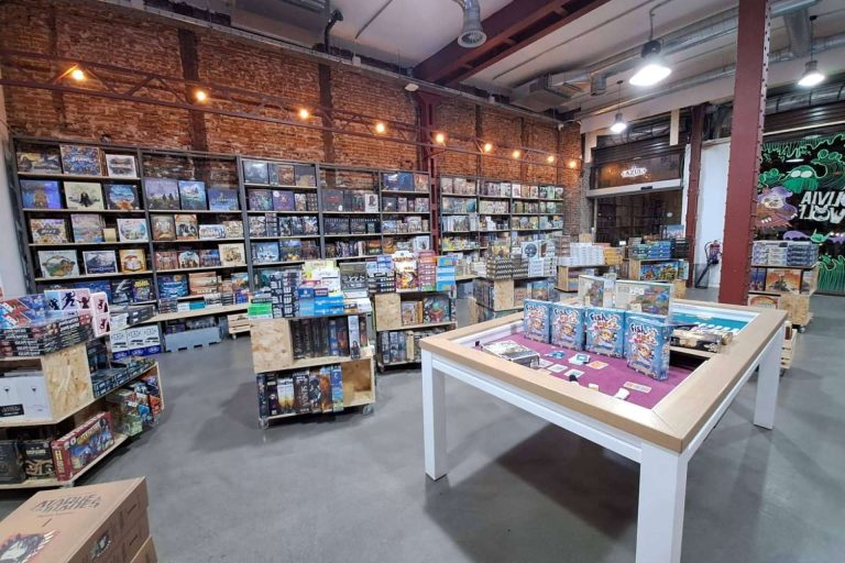 La librería de ocio inteligente Generación X se hace muy famosa