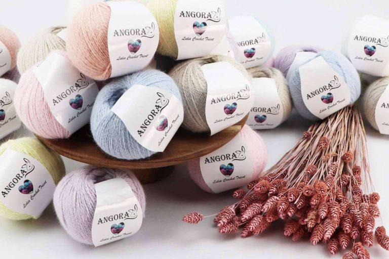 Ropa para invierno y accesorios cálidos con Lidia Crochet Tricot