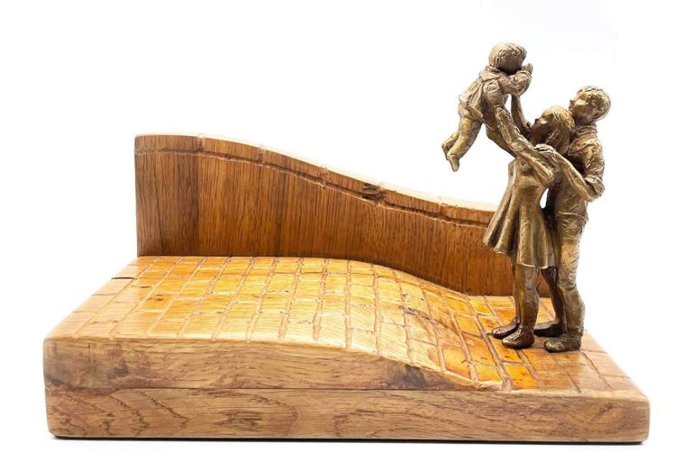 Esculturas personalizadas con historia de la mano de Aere Esculturas