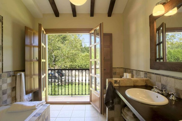 Estrategias detalladas para reducir costes al construir una vivienda unifamiliar