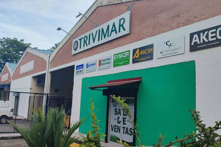 Un proveedor de servicios y herrajes para el profesional del mueble en Panamá es Trivimar