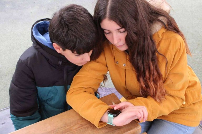 Beneficios de los relojes con GPS y llamadas de SaveFamily