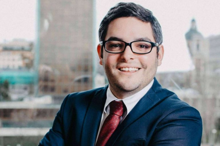 ¿Cuáles son los hábitos de consumo de las personas jóvenes?