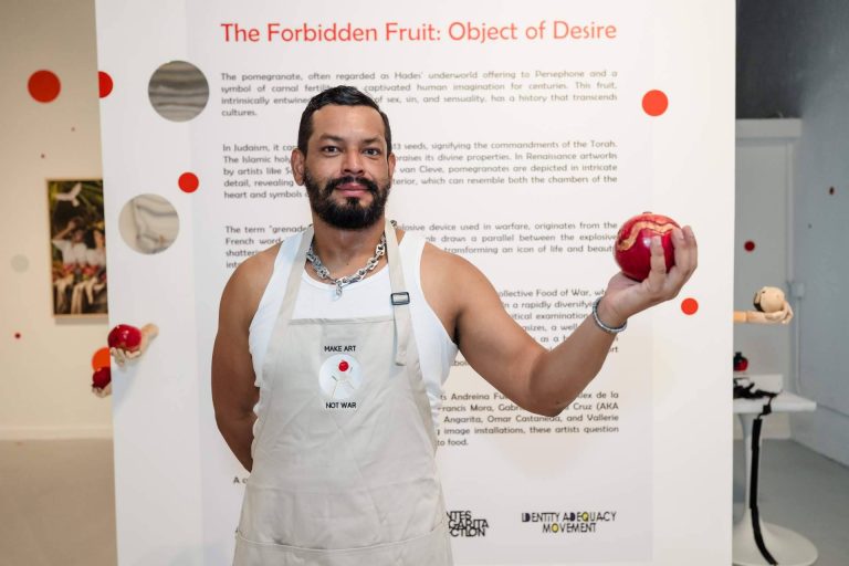 'El fruto prohibido. Objeto de deseo' de Comida de Guerra expuesto en Miami