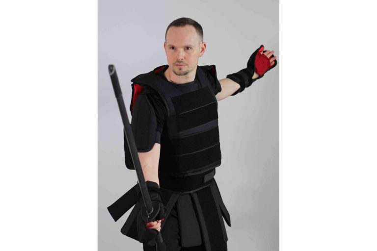 Un nuevo deporte en auge alrededor del mundo, esgrima china