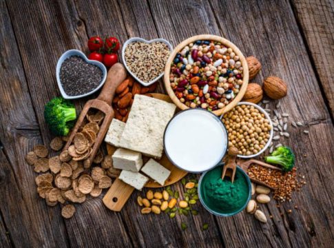 El mito de los 'superalimentos': por qué una manzana local supera a cualquier fruta exótica de moda El mito de los 'superalimentos': por qué una manzana local supera a cualquier fruta exótica de moda