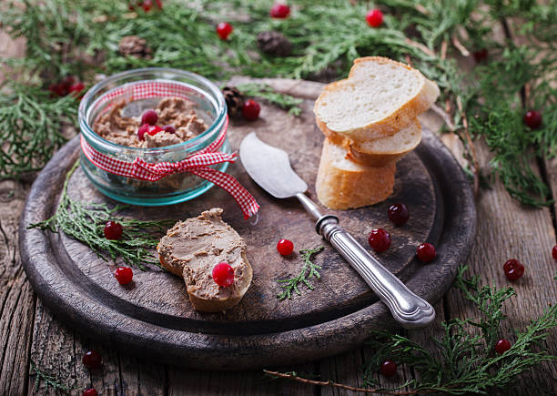 Delicadeza en cada bocado: paté de pato con cebolla caramelizada