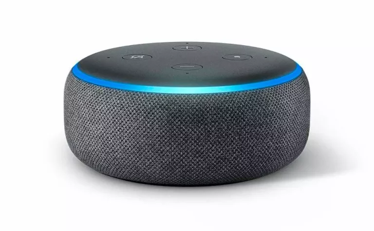 ¿Tienes Alexa en casa? Así puedes domotizar tu casa fácilmente con el asistente de Amazon