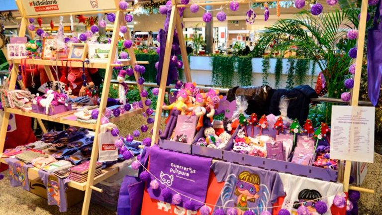 Fundación MAPFRE celebra su mercadillo solidario de navidad 