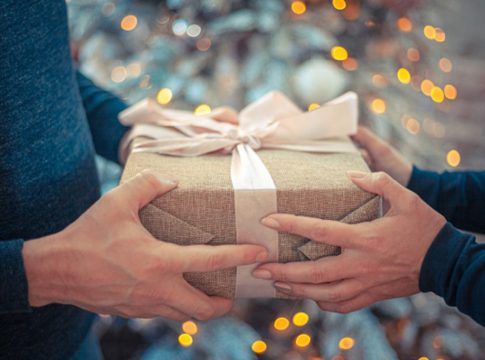 ¿Qué regalarle a un hombre esta Navidad? Estas son algunas ideas