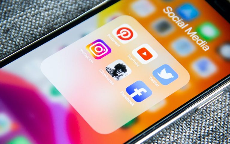 ¿Cómo cancelar las subscripciones de los familiares que ya no están?