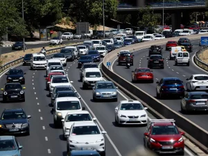 Si tienes alguno de estos coches, la DGT te prohibirá pasar al centro de las ciudades