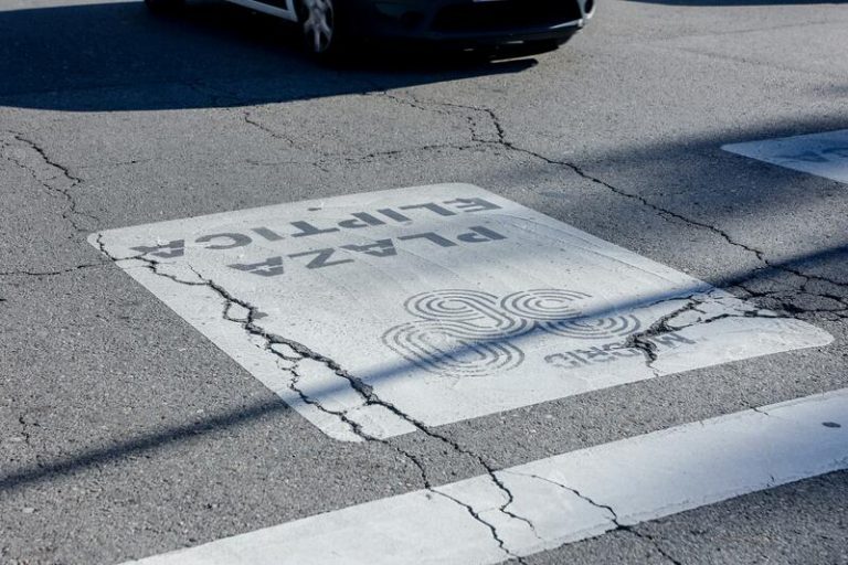 PSOE critica que Almeida saque pecho por cumplir con años de retraso con calidad del aire: "Es el alcalde del 5 pelado"