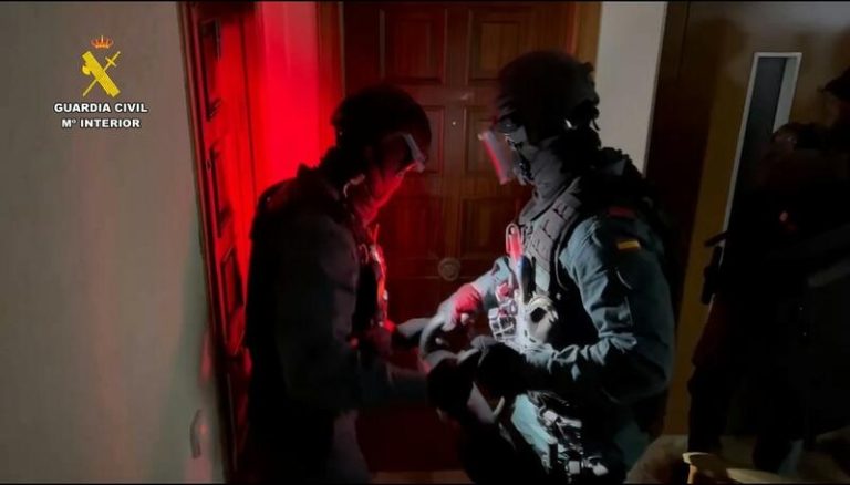 La Guardia Civil ayuda a incautar 196 toneladas de cocaína en la mayor operación internacional contra el narcotráfico