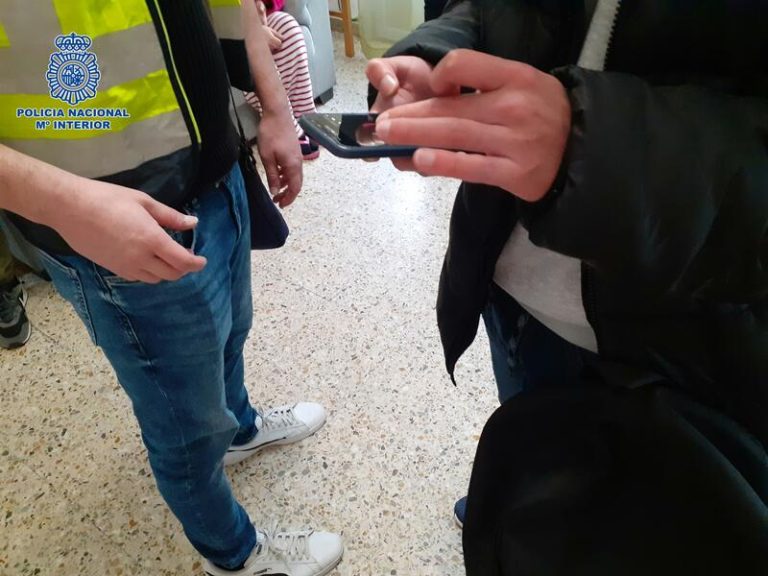 Detenido un vecino de Navarrete (La Rioja) por posesión de archivos con pornografía infantil